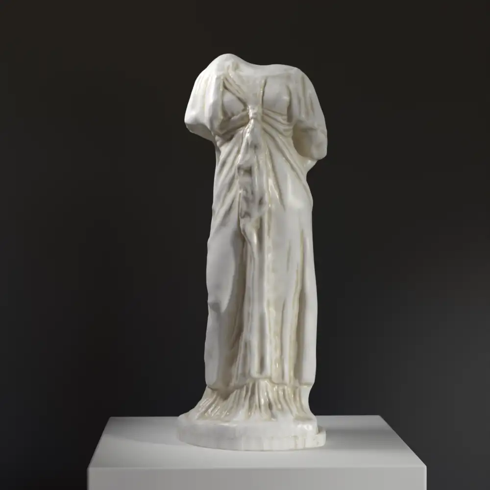 Scultura di Iside in resina con finitura in marmo e bronzo.