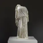 Replica della Statua in Marmo di Eirene, personificazione della pace.