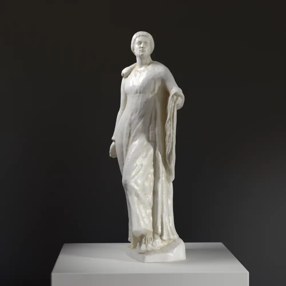 Replica della scultura della Figlia di Niobe Niobide in resina con finitura in patina.
