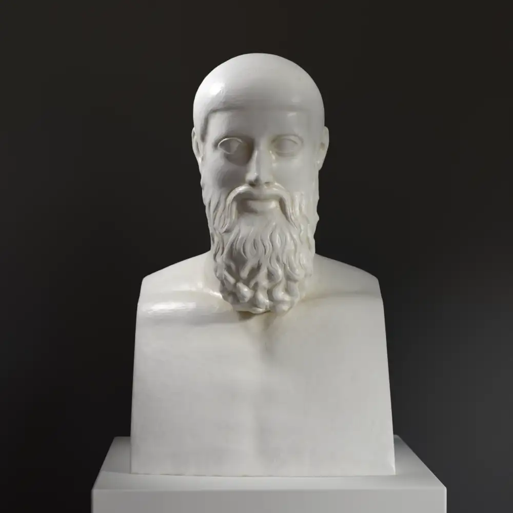 Busto di Ferecide in resina con patina che imita marmo e bronzo.