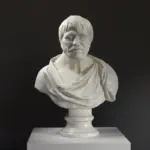 Busto di Seneca in resina con effetto marmo e bronzo.