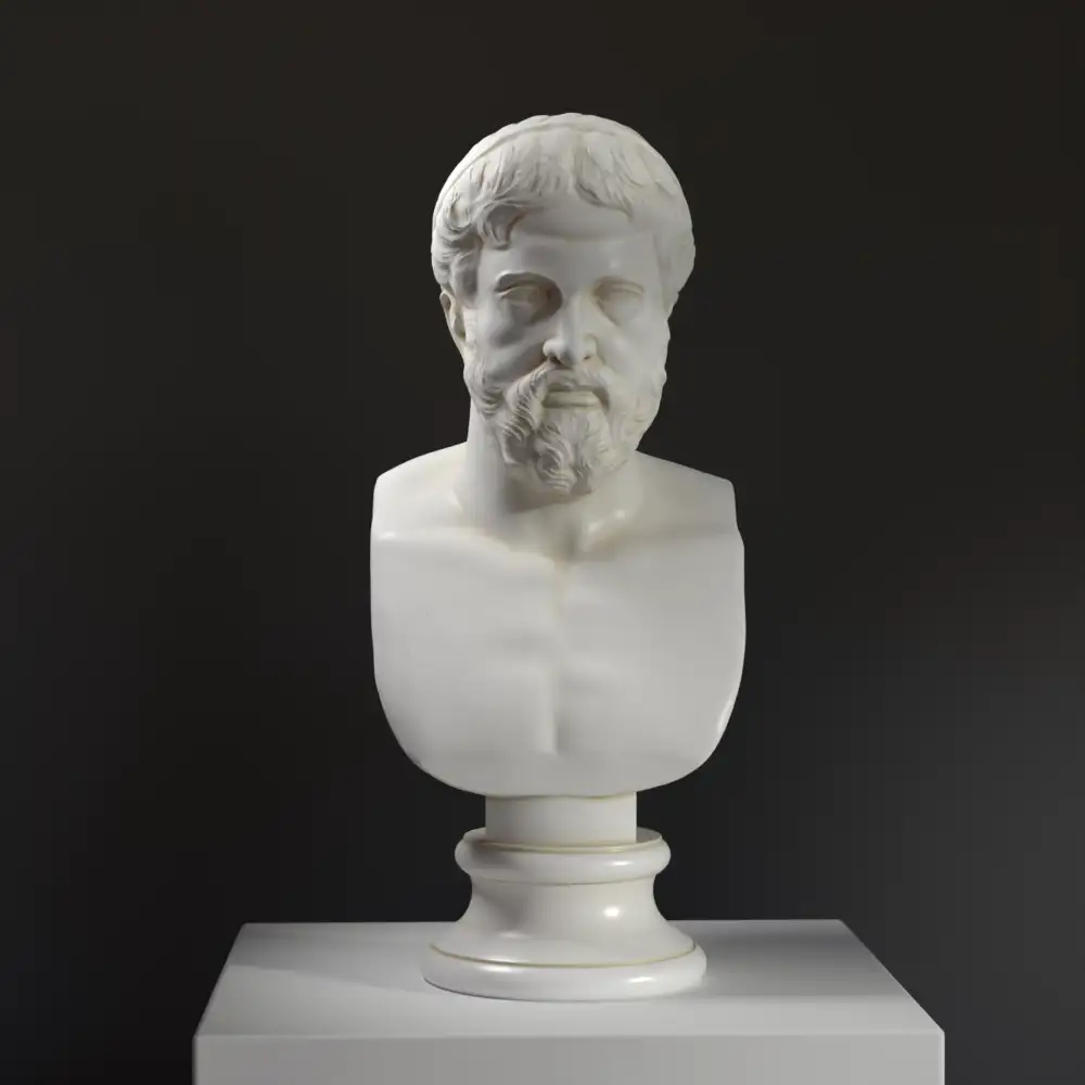 Busto di Sofocle in resina con finitura in patina.
