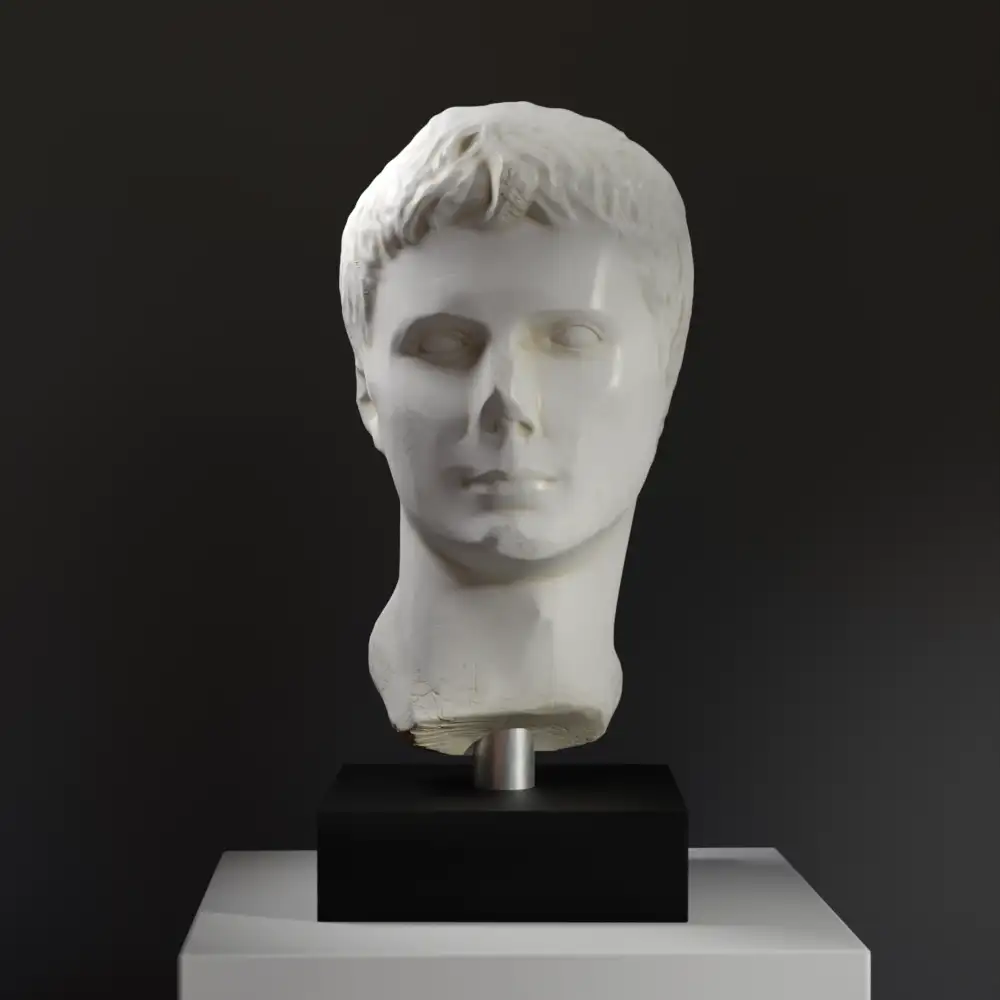 Replica del Busto dell'Imperatore Augusto in resina con effetto marmo e bronzo.