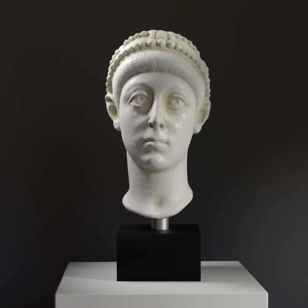 Busto dell'Imperatore Arcadio in resina con dettagli raffinati.