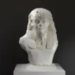 Replica van de Buste van het Bovenste Deel van een Colossaal Standbeeld van Amenhotep in het British Museum.