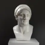 Buste van Ptolemaeus I Soter, Koning van Egypte, gemaakt van hoogwaardige hars met een marmerachtige afwerking.