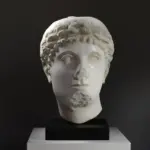Buste van Cleopatra VII, gedetailleerde replica met marmer- en bronseffect.